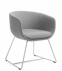 Fauteuil à pieds traîneaux